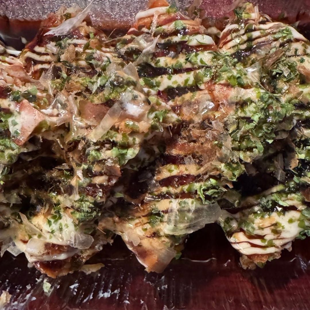 昔ながらのソース焼きそば/イカ・タコ・ブタの海鮮ミックスお好み焼きなど