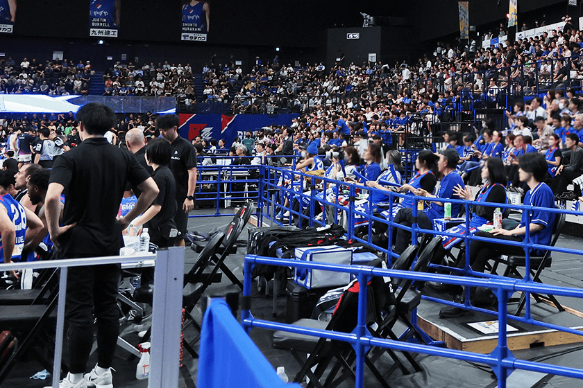 ベンチ裏指定席