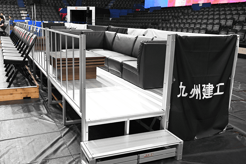 コートエンド グループ席